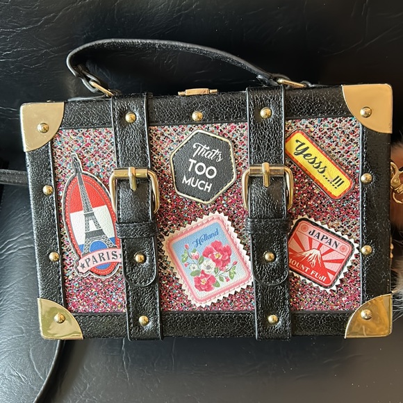 Aldo sparkly mini trunk purse - Picture 2 of 4